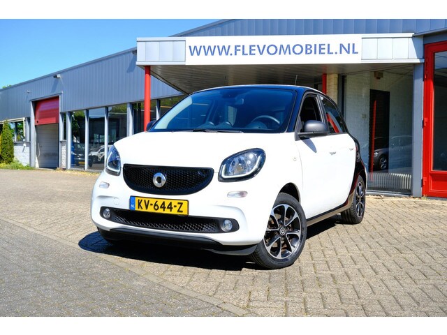 Smart ForFour - 1.0 Passion 5-drs Aut. *28.250km!* Clima|1e Eig|Navi|Cam