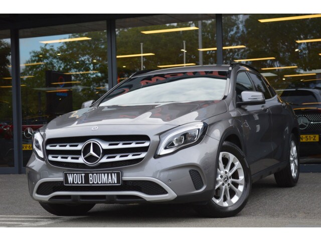 Mercedes-Benz GLA-Klasse - 180 Led Navi Camera Pdc