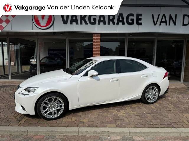 Lexus IS-Serie - 300h Business 2.5 Hybr 2016 Cruise
