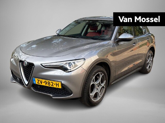 Alfa Romeo Stelvio - 2.0 T AWD Super | Trekhaak | Navigatie | Camera | Parkeerse