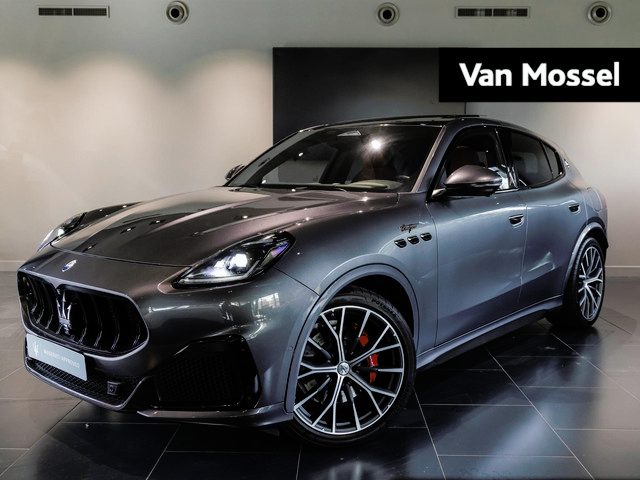 Maserati Grecale 3.0 V6 Trofeo Rood leder | Panoramadak | Surround camera | S