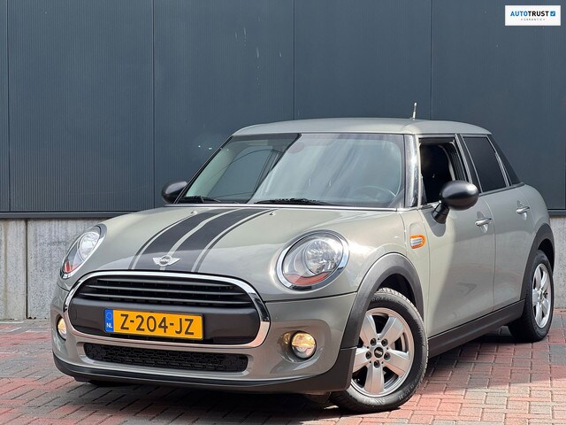 MINI One - 5-Deurs 1.5 Salt * Navi * Cruise * Led * Climate * Start & S