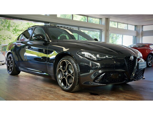 Alfa Romeo Giulia - 2.0 T GME AWD Veloce Intensa | 280 pk | Harman Kardon |