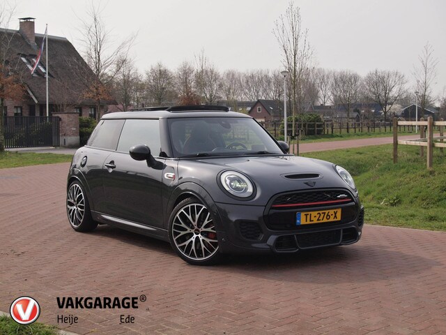 MINI John Cooper Works - 3-Deurs 2.0 Chili | 231 PK | Panoramadak | Head-Up Disp