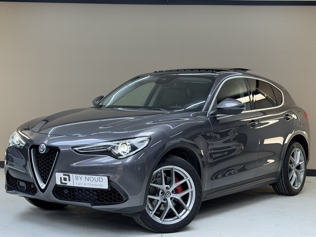 Alfa Romeo Stelvio - 2.0 T AWD Super, 280Pk, 2017, 2de eigenaar, Panoramadak, Vo