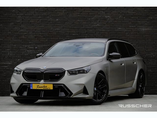 BMW M5 Touring 727 hp 4.4L V8 Ibridoe | M-Drivers Package | Shadowli