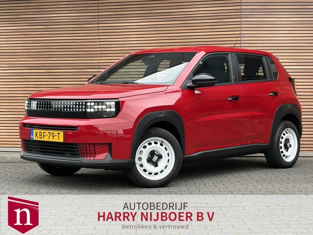 Fiat Grande Panda - RED 11kW 44 kWh Lage km stand / Dab / Cruise