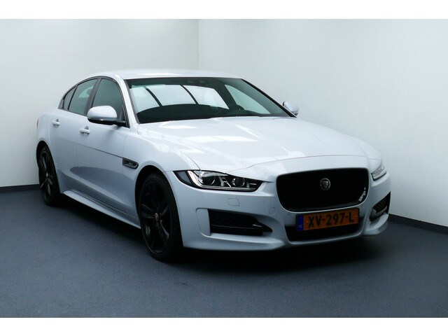 Jaguar XE - 2.0t Prestige R-Sport Wit Metallic. 19"LMV, Navi, Camera, Xe