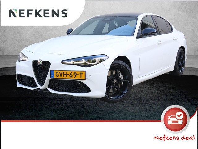 Alfa Romeo Giulia - 2.0 T GME AWD Sprint | Navigatie | Harman Kardon | Zwart dak