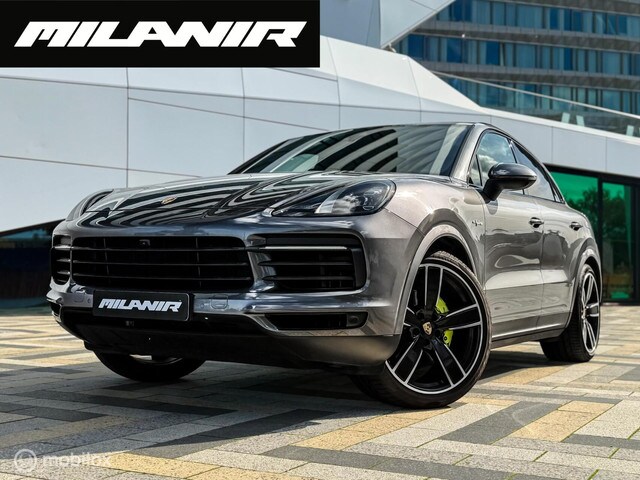 Porsche Cayenne Coupé - 3.0 E-Hybrid Pano|Sport chrono|Luchtvering