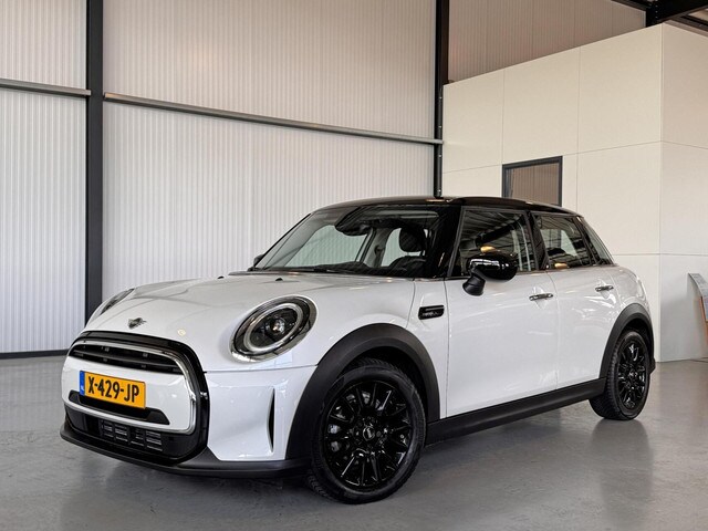 MINI Cooper - 5-Deurs 1.5 Camden Edition