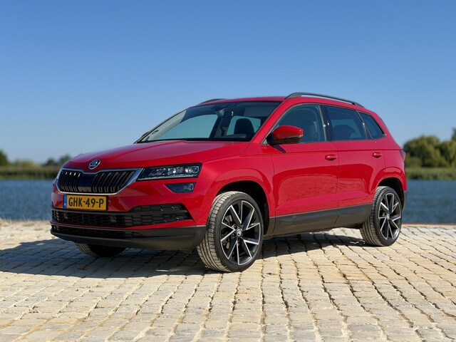 Skoda Karoq - 1.5 TSI ACT Style Busines|Trekhaak|ACC|Panoramadak
