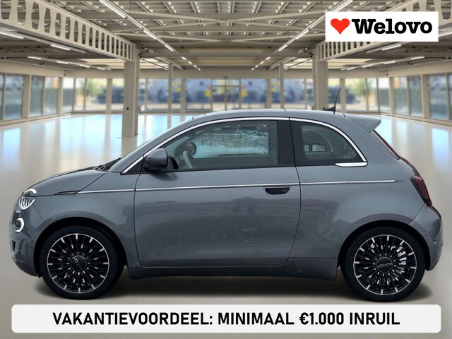 Fiat 500 - La Prima 42 kWh PanoDak, Navigatie+Camera, Leder interieur..