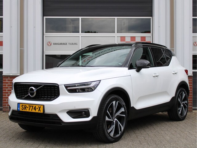 Volvo XC40 - 2.0 T4 190PK R-Design Automaat /NAVI/Panoramadak/Trekhaak/Cr