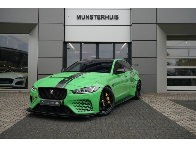 Jaguar XE - 5.0 SV Project 8 | 1 of 300 |
