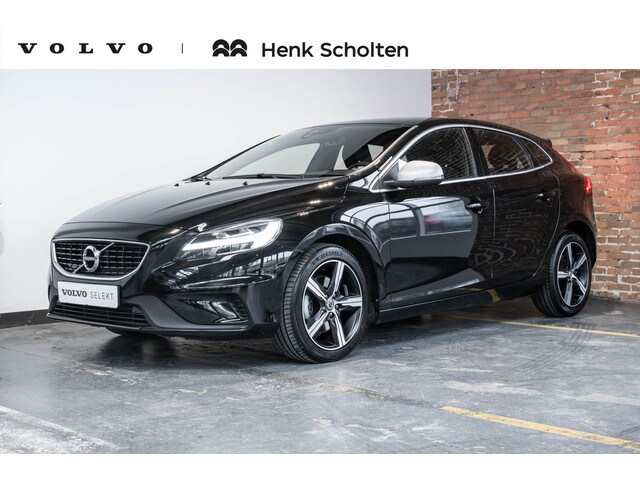 Volvo V40 - T3 R-Design | Trekhaak | Parkeercamera | Navigatie | Parkeer