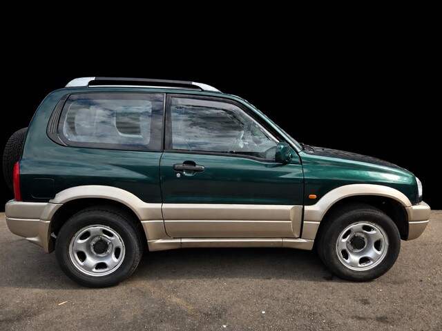 Suzuki Grand Vitara - 2.0 Metal Top Wide B
