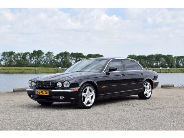 Jaguar XJ - 4.2 V8 Sovereign LWB