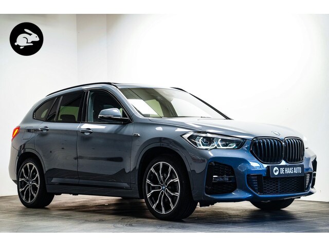 BMW X1 - xDrive25e M Sport|StormBay|Pano dak|Trekhaak|Led|19 inch|Led