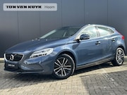Volvo V40 - 2.0 T2 Momentum Navigatie / Parkeerverwarming / Stoelverw. /