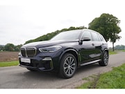 BMW X5 - M50d High Executive / Sky Lounge / Rear Seat Ent / Achteras