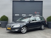 Volvo V70 - 2.0 D3 Polar+ | Panoramadak | Navigatie | Lederen Bekleding