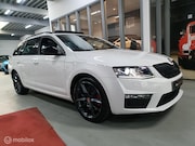 Skoda Octavia - Combi 2.0 TSI RS DSG PANO LEER NAVI LED CRUISE PDC