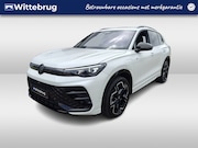 Volkswagen Tiguan - 1.5 eHybrid R-Line Leer / Pano / Trekhaak / Stoelmassage