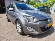Hyundai i20 - 1.2 i-Deal, Dealer onderhouden