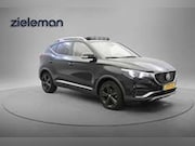 MG ZS - Luxury 45 kWh - Carplay, Panorama, Leer, Camera, T
