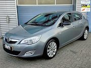 Opel Astra - 1.6 Cosmo Plus Automaat – Ambient light / Climate & Cruise /