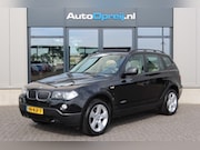 BMW X3 - 2.0i High Executive AWD Clima, NAVI, licht Leder, Panoramada
