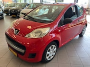 Peugeot 107 - 1.0-12V XR APK 8-27 BJ 2010