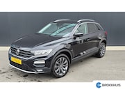 Volkswagen T-Roc - 1.0 TSI 110pk Style Business | Airco | Adaptive Cruise | Par