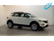 Volkswagen T-Roc - 1.5 TSI 150pk DSG Style Navigatie Parkeersensoren DAB+ App-C