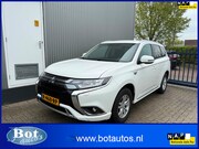 Mitsubishi Outlander - 2.4 PHEV Pure / 1E EIG / APPLE CAR PLAY / STOELVERWARMING / 