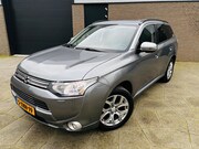 Mitsubishi Outlander - 2.0 PHEV Instyle| 4WD |TREKHAAK|AUTOMAAT|Zwart leder|Shuif/k
