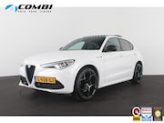 Alfa Romeo Stelvio - 2.0 T AWD Veloce > 280pk/Akrapovic/Pano.schuif/21Inch Turism