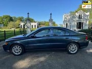 Volvo S60 - 2.0T (180pk 5-cylinder) Automaat 17", All Season b