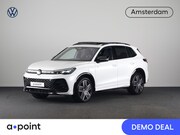 Volkswagen Tiguan - 1.5 eHybrid R-Line Edition 204PK | Automaat (DSG) | Black St
