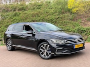 Volkswagen Passat - 1.4 TSI PHEV GTE Business €13966 NETTO LUXE UITVOERING TREKH
