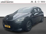 BMW 2-serie Active Tourer - 220i l M-Sport | Trekhaak |