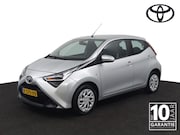 Toyota Aygo - 1.0 VVT-i x-play | Achteruitrijcamera | Apple Carplay | Led