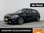 BMW 1-serie - 118i Executive Edition AUTOMAAT | PANORAMADAK | CLIMATE CONT