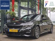 BMW 3-serie - 318i High Executive | M Sport Pack | PDC+Camera | Climate | 