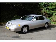 Lincoln Town Car - 4.6 Signature 205 PK AUTOMAAT | CLIMATE | BLUETOOTH | STOEL 