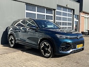 Volkswagen Tiguan - 2.0 TDI R-Line Stoelverwarming Massage Apple carplay Virtuee