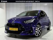 Toyota Yaris - 1.5 Hybrid Executive Parkeersensoren V+A , HUD , Stoelverwar