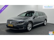 Volkswagen Passat - Variant 1.4 TSI GTE Highline PANO TREKHAAK NAVI CRUISE.