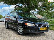 Volvo V70 - 2.0 Summum | Navi + Cruise + Clima Nu € 3.975,